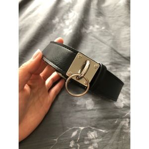 SOLD Deandri mini ring choker